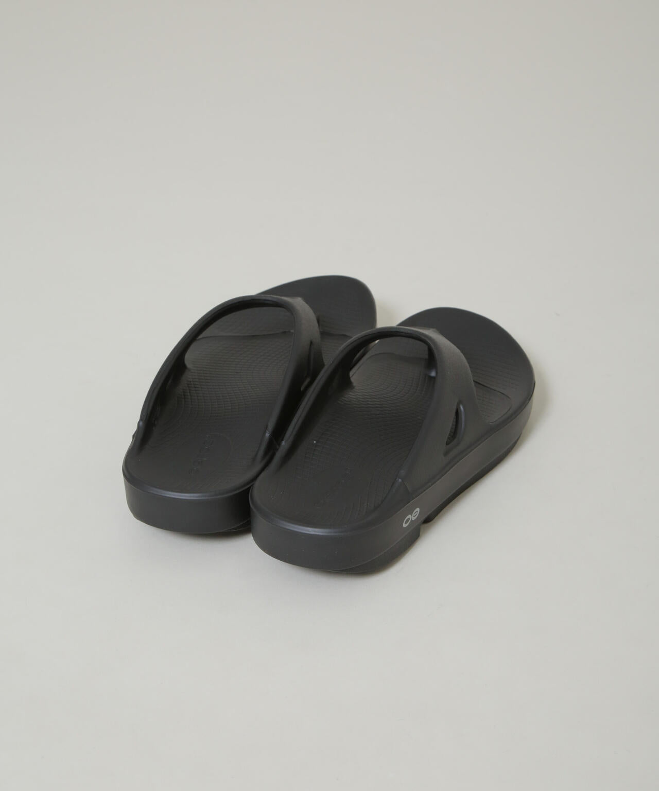 OOFOS / Ooriginal Black