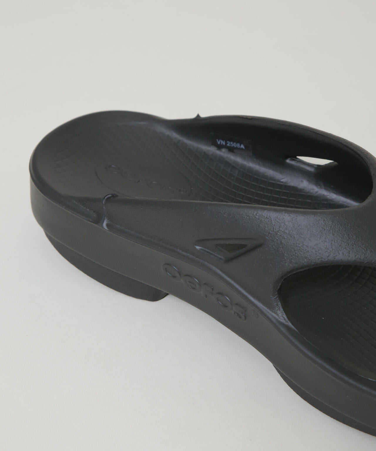 OOFOS / Ooriginal Black