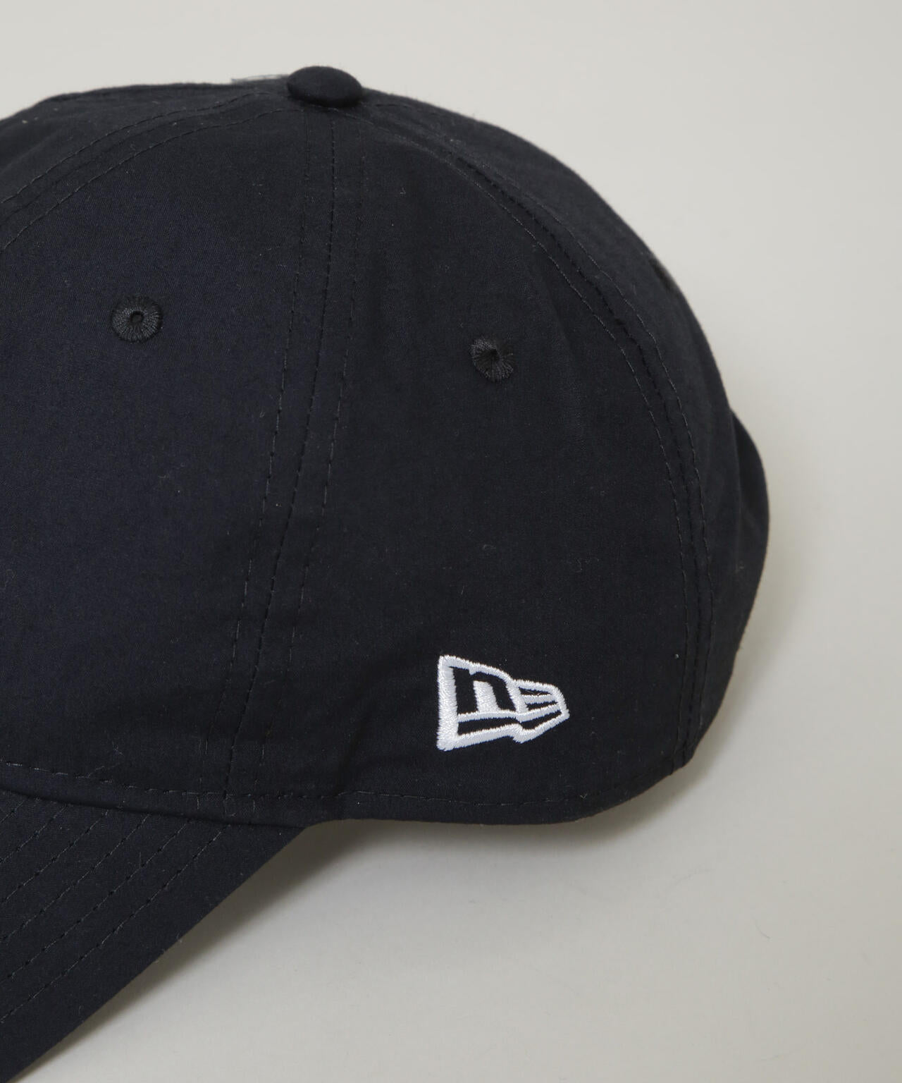 NEW ERA(R)/920 LOSDOD TYPEWRITER BLK 6716139010