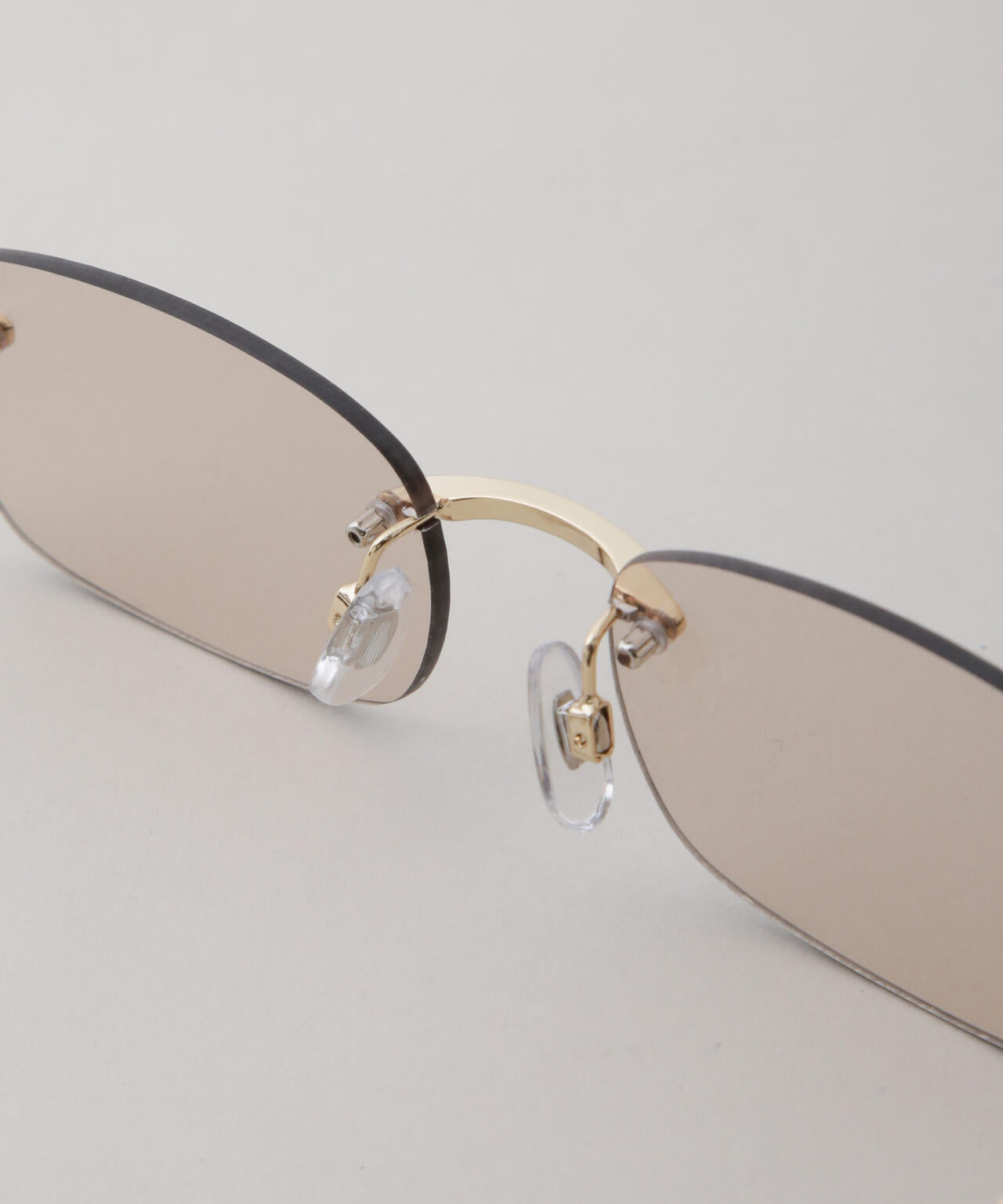 noeyedia/リムレススクエアグラス 6716140004