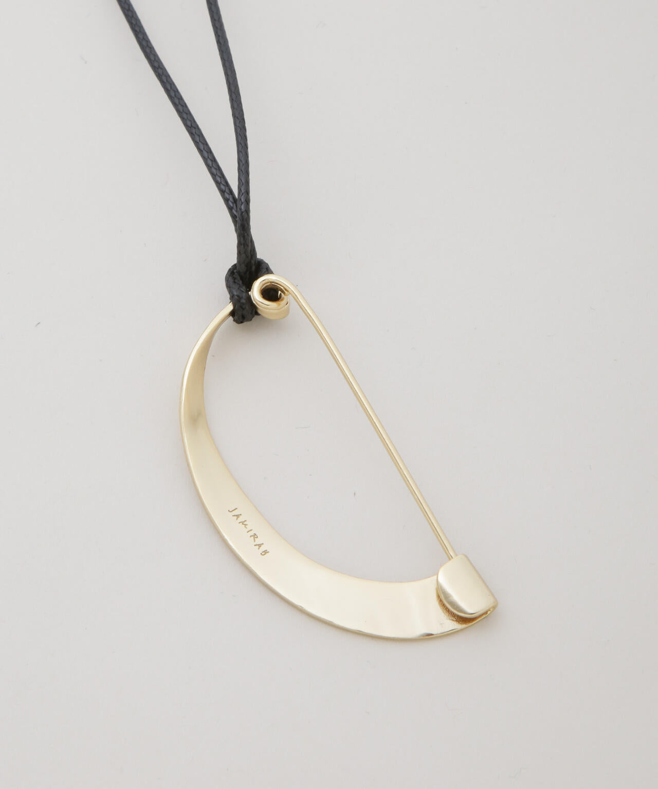 JAMIRAY/MODERN CURVE PIN NK 6716146005