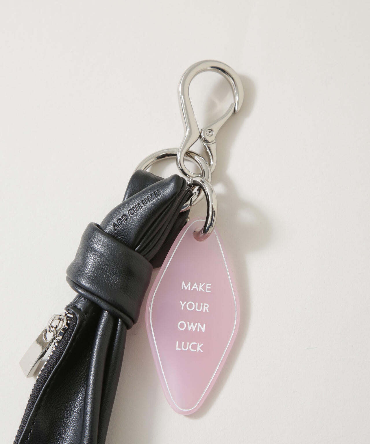 ADD CULUMN/AMULET CHARM 6716153004