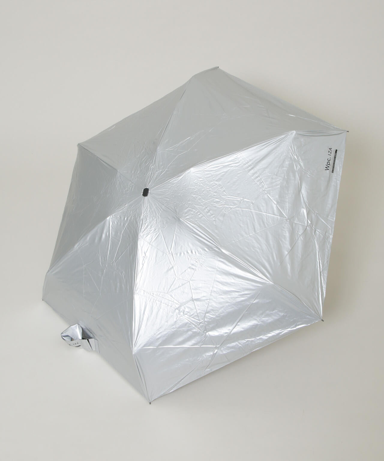 Wpc. / IZA COMPACT SILVER