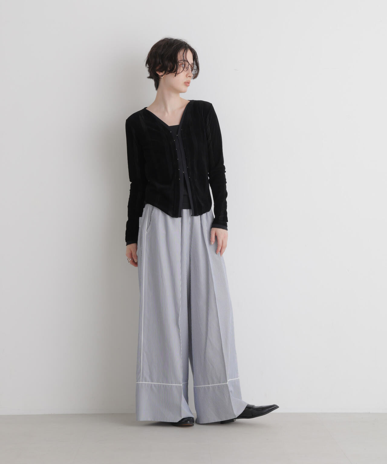 Robert P. Miller/別注 フロッキーメッシュカーデ 6716223012