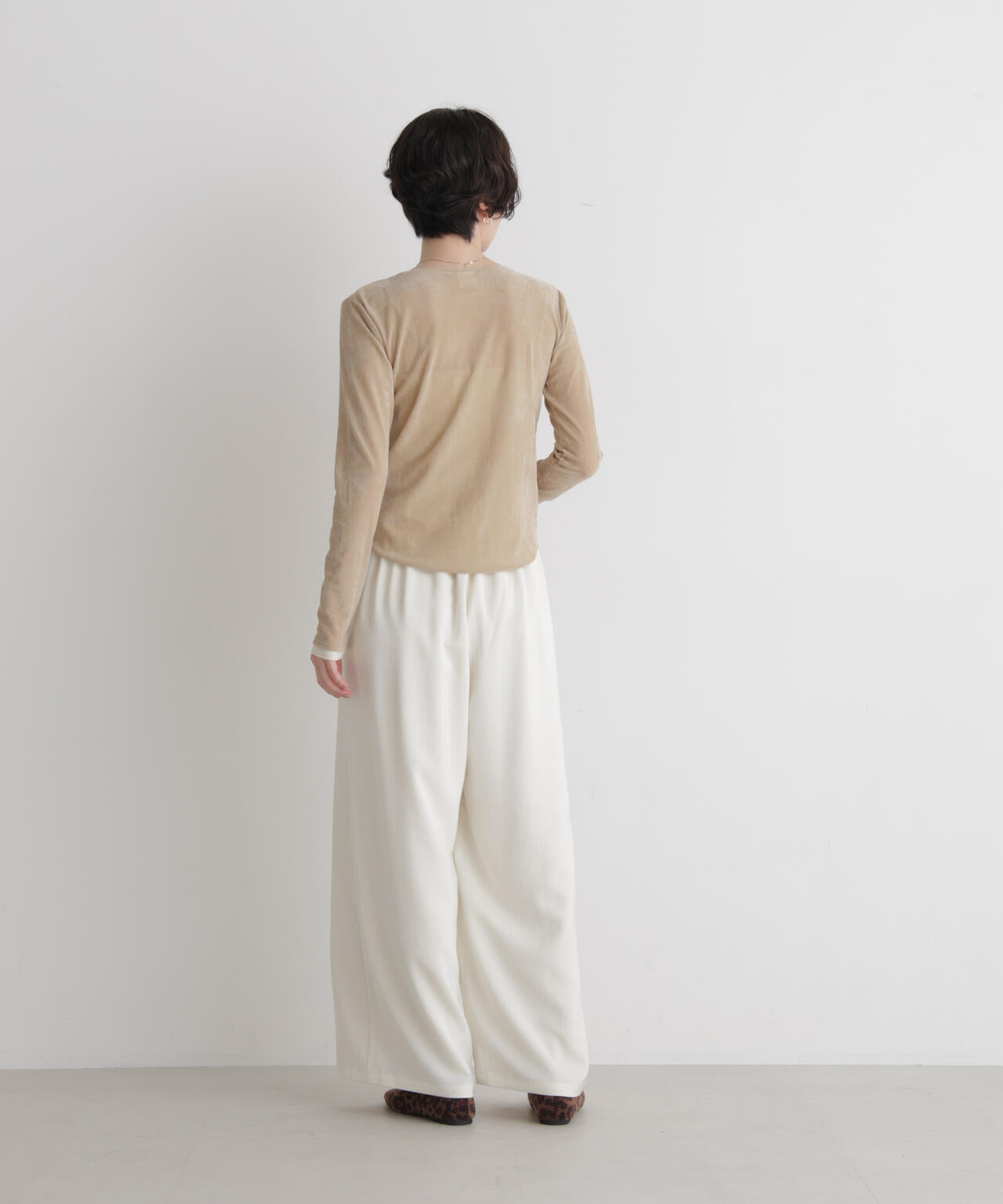 Robert P. Miller/別注 フロッキーメッシュカーデ 6716223012