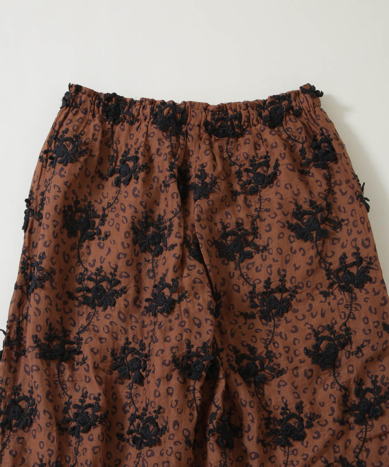 crinkle crinkle crinkle/3D embroidery leopard pants(セットアップ可) 6716227006