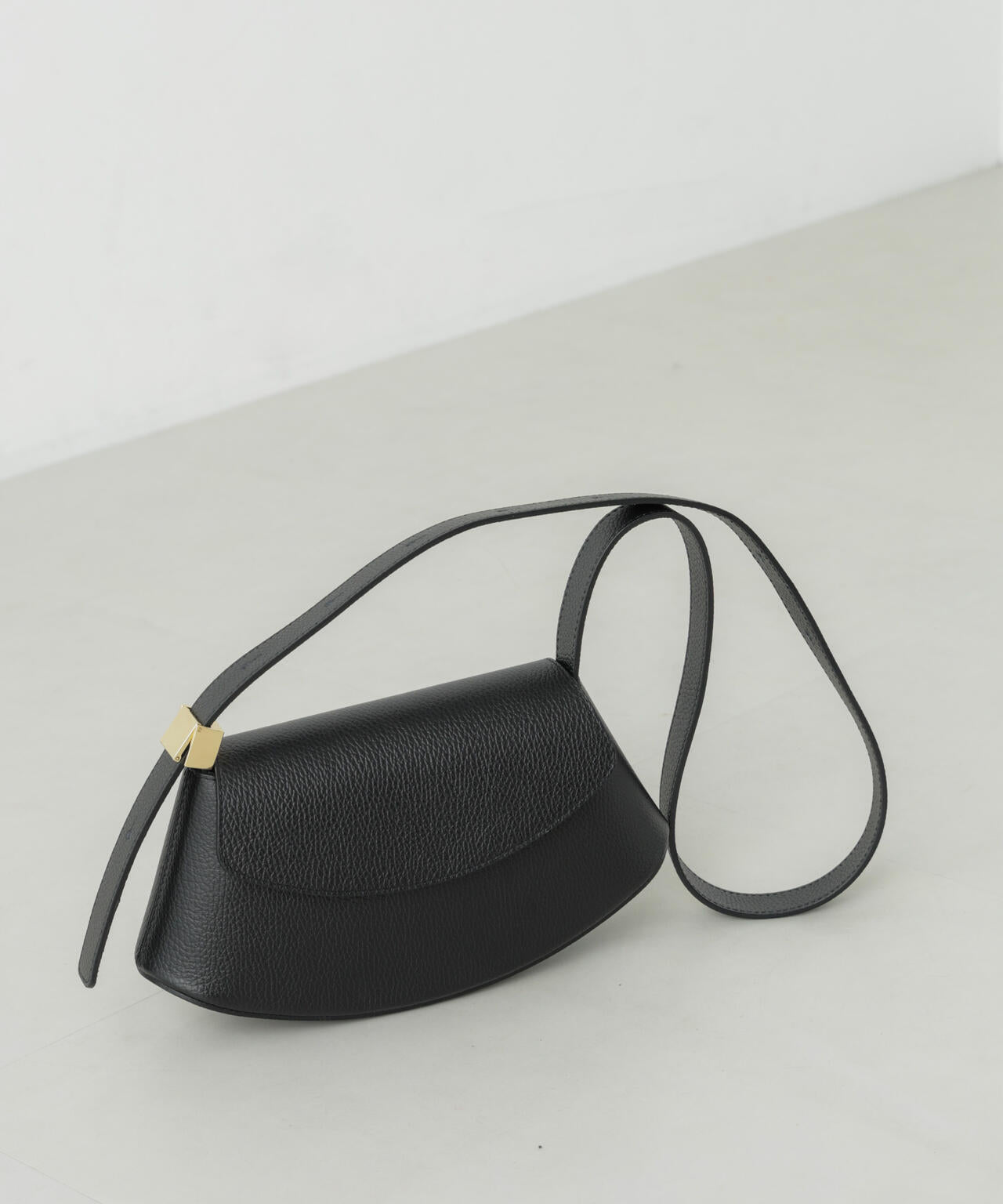 AULENTTI/カーブミニショルダー 6716232267