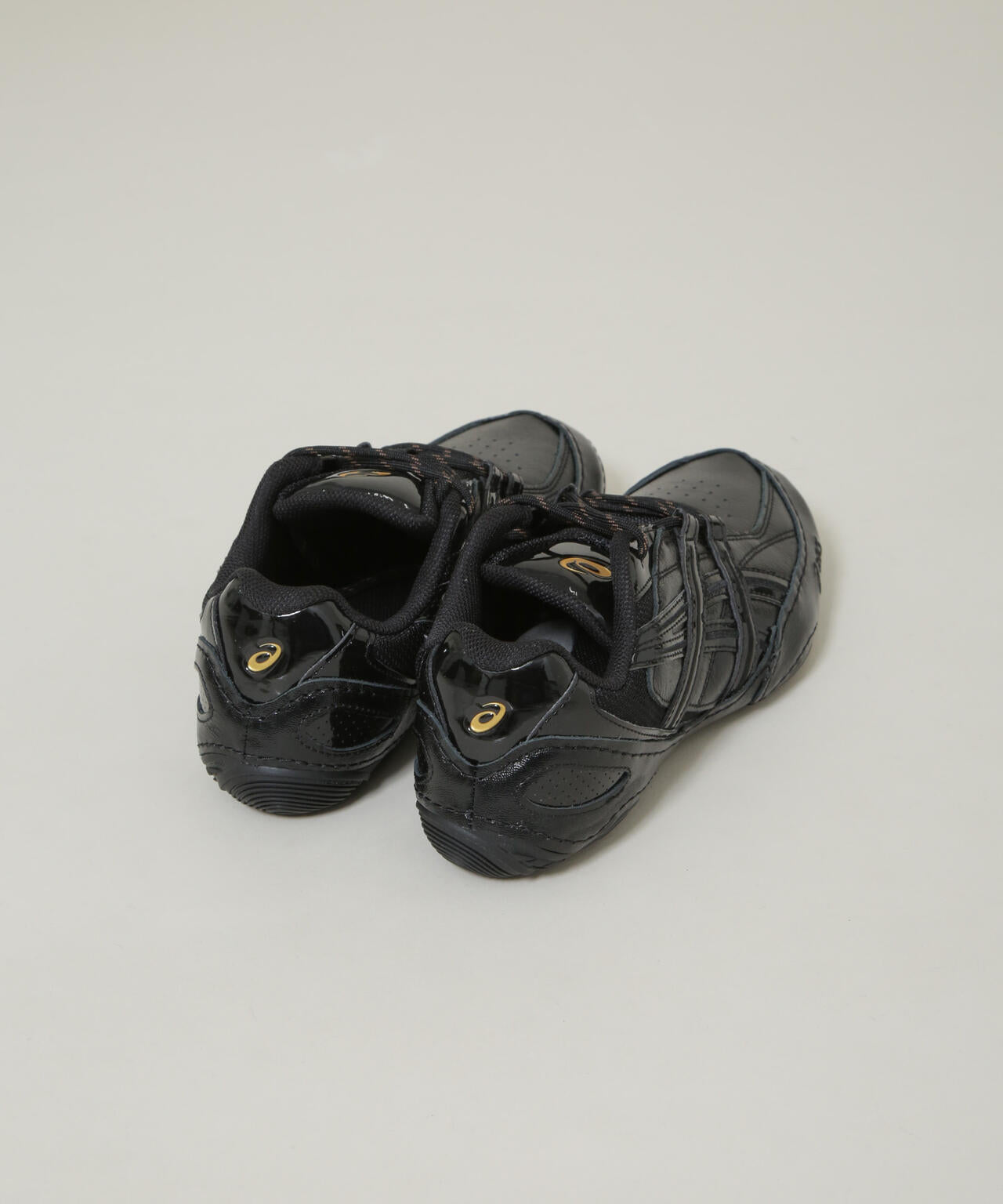 asics/HYPERSYNC BLACK