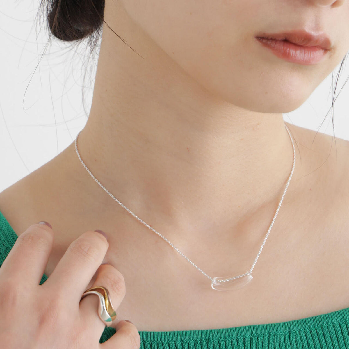 on the sunny side of the street/Small Glass Beads Choker