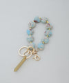 ブルー