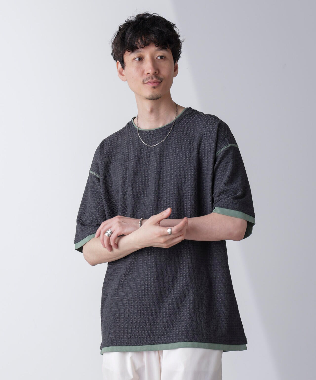 カラーステッチジャガードTシャツ 半袖 6724124255