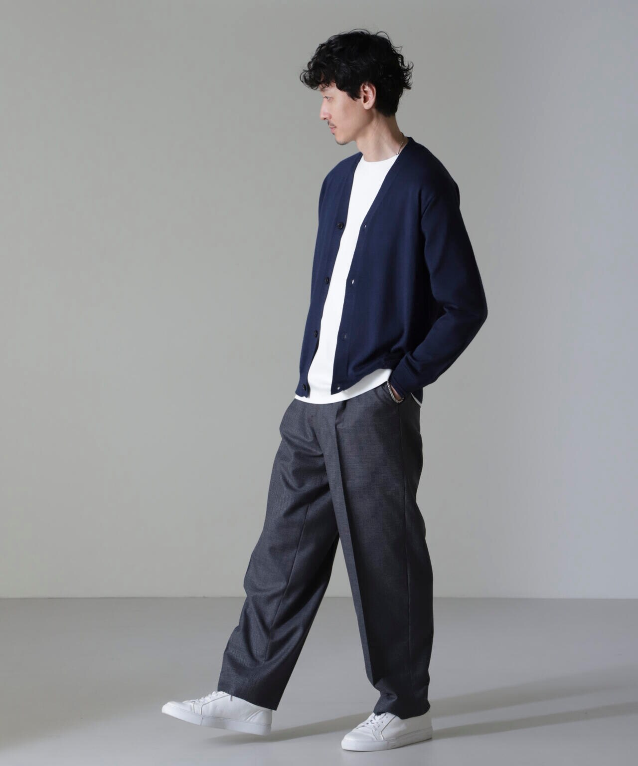 tibi ウール　バックレス　カーディガン　ネイビー UNISEX 》RINEN / 2/15ウール天竺編み カーディガン ( ネイビー