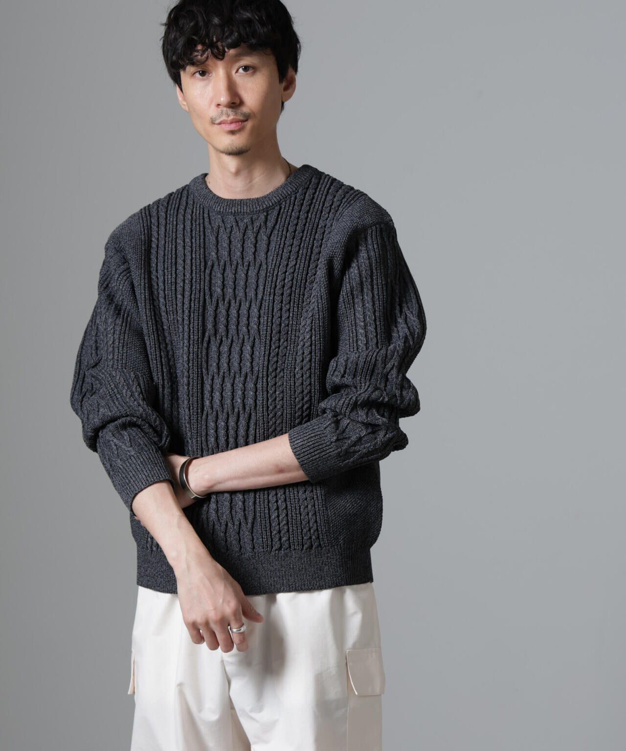 ケーブル エアー ニット