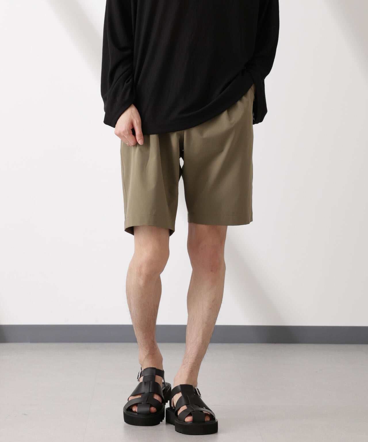 ライトウェイトストレッチ ショートパンツ(セットアップ可) 6725128201