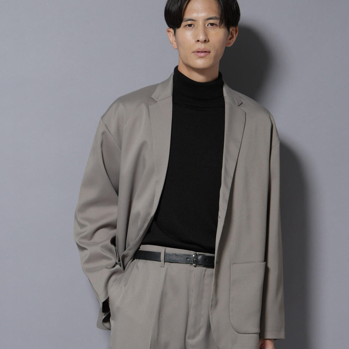 ◎極美品 ナノユニバース ジャージー 総柄セットアップ 千鳥 M 伸縮性1 セットアップ対応【2WAYストレッチ／シワになりにくい】T