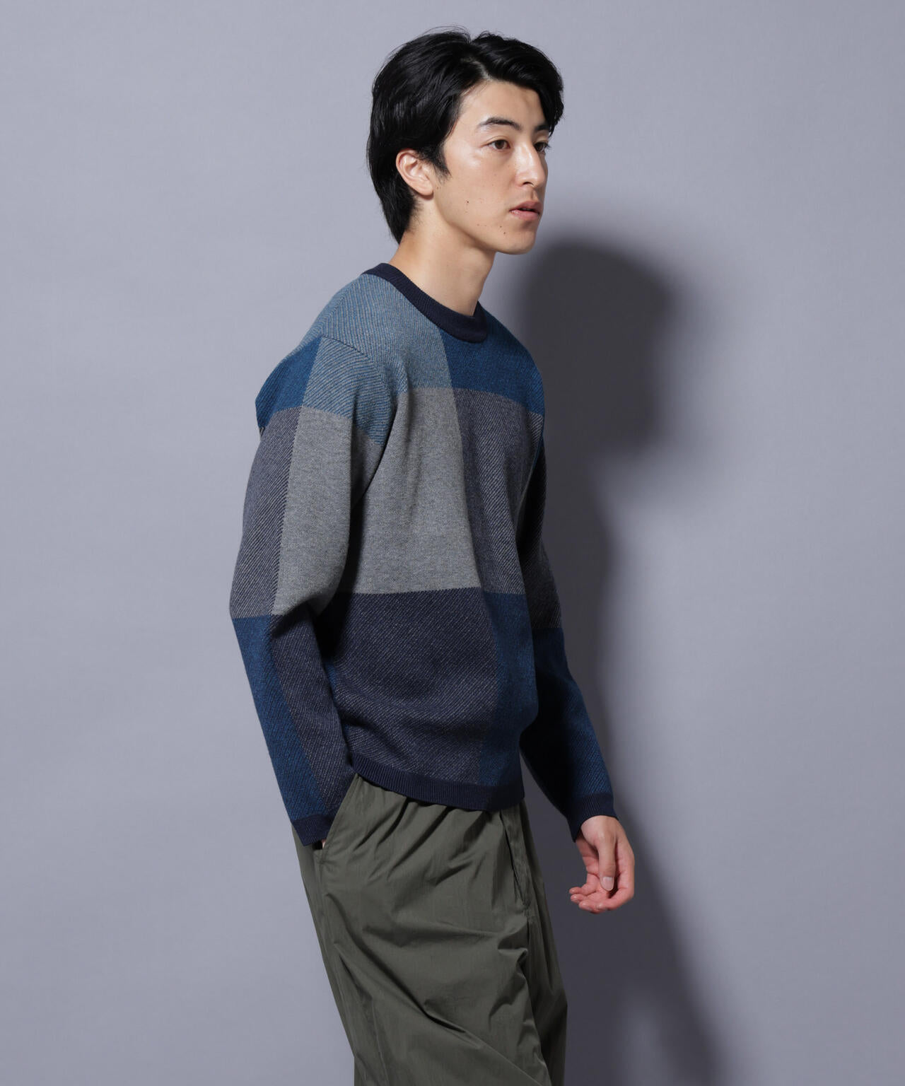 ブロックチェッククルーネックニット