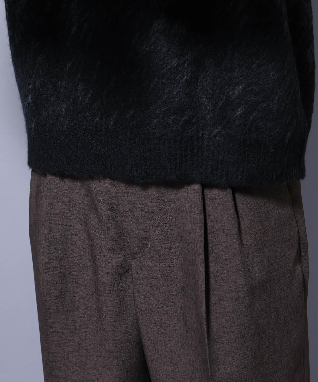 アート柄クルーネックニット1 シックカラー