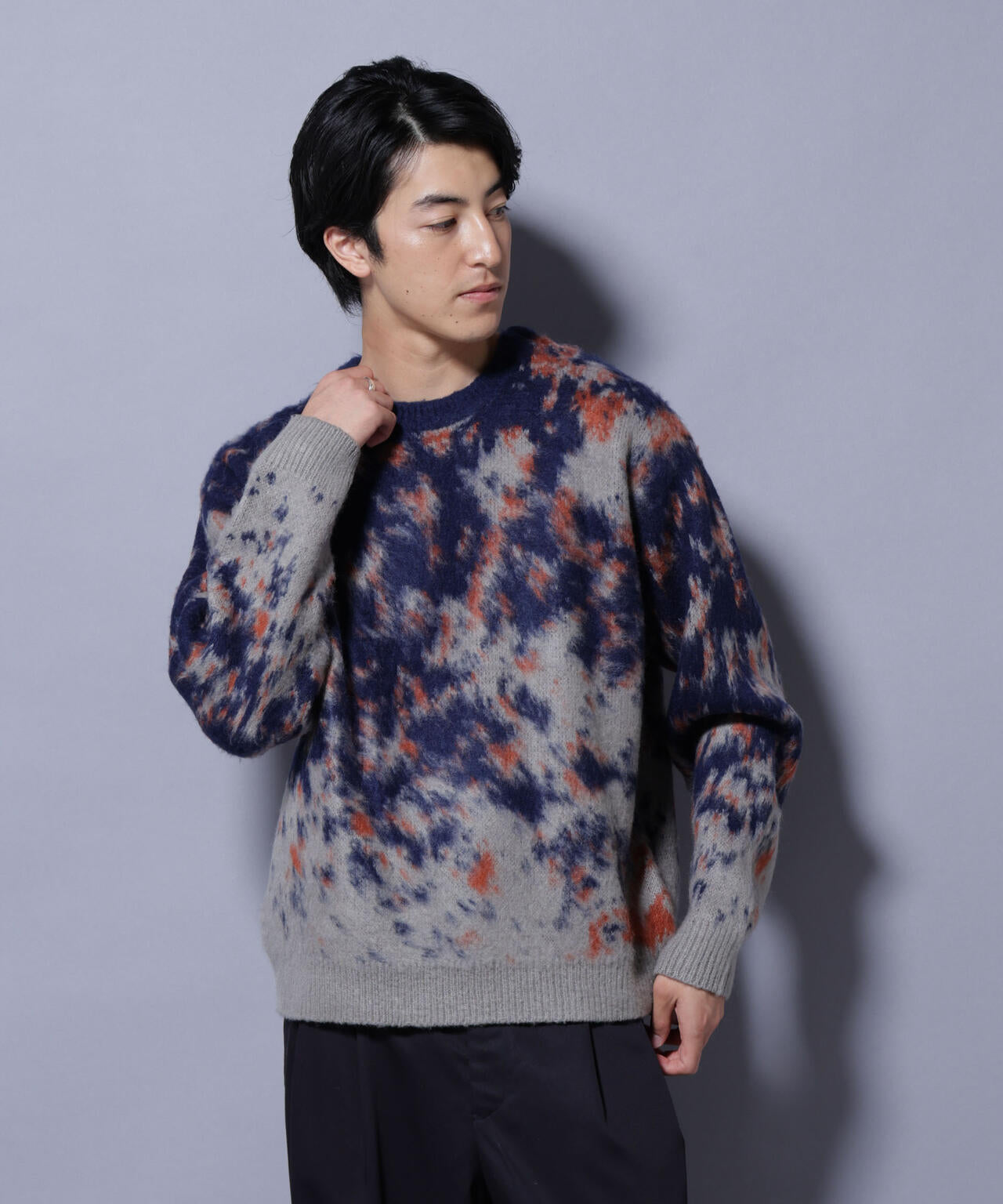 アート柄クルーネックニット2 ブライトカラー