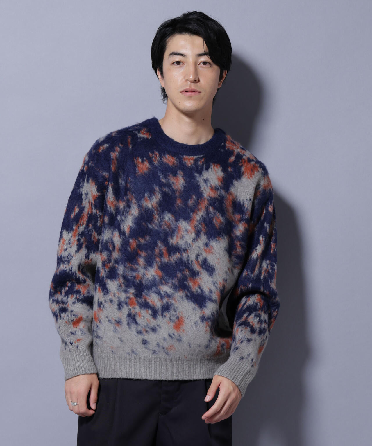 アート柄クルーネックニット2 ブライトカラー