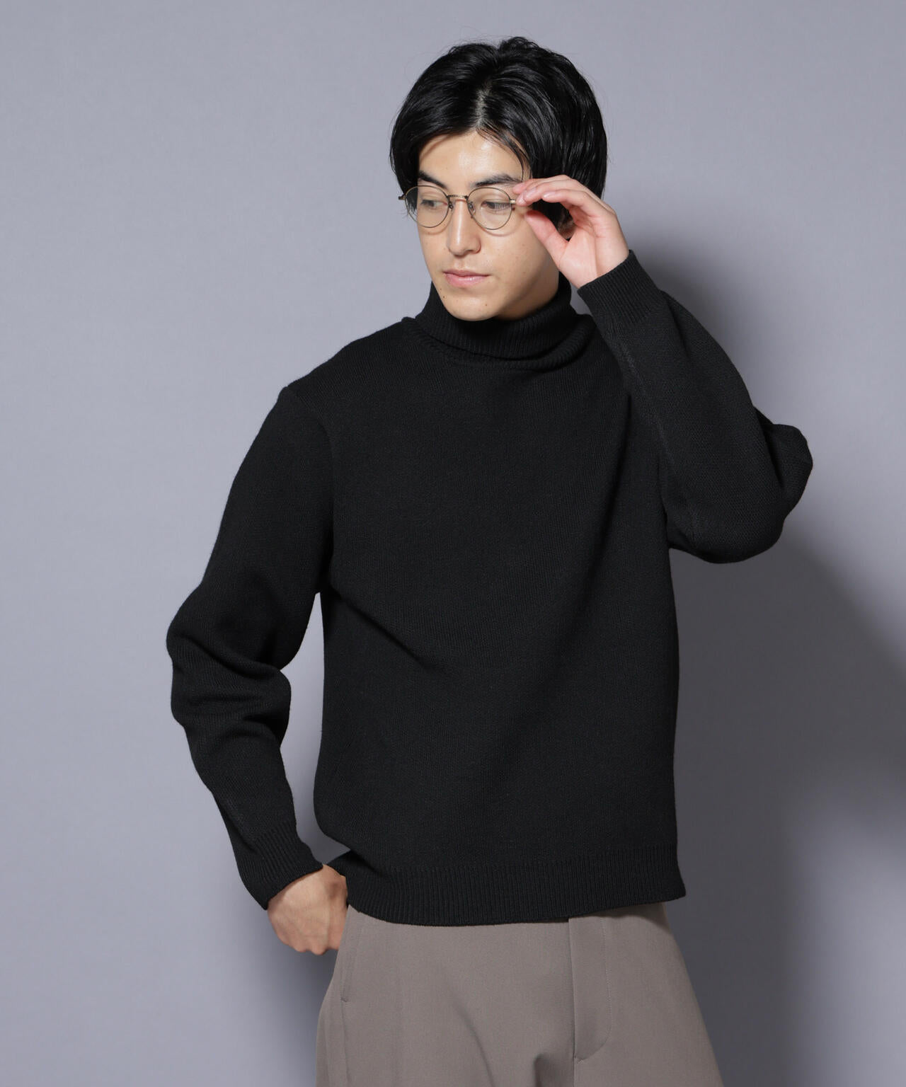 PBTストレッチタートルネックニット