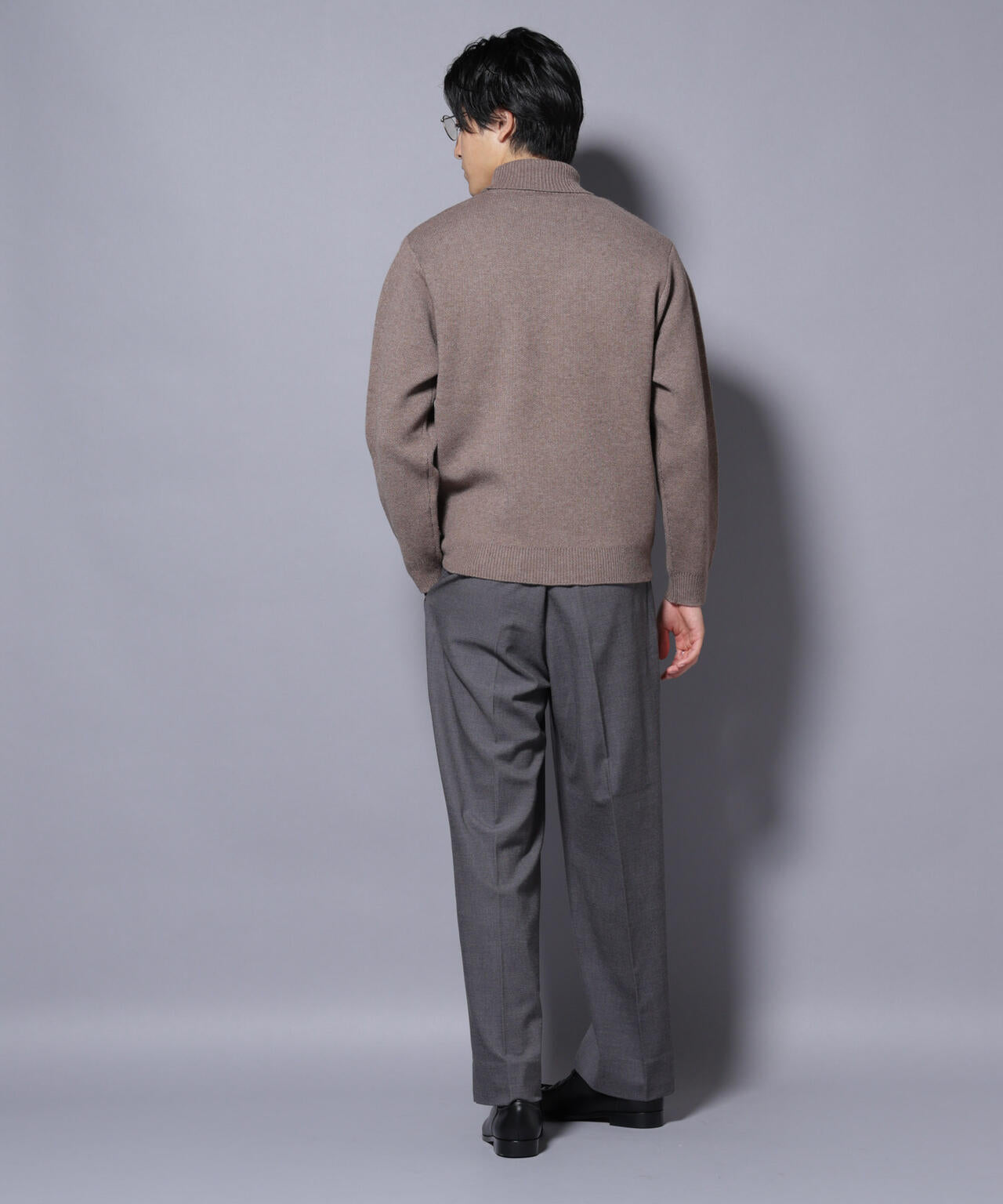 PBTストレッチタートルネックニット