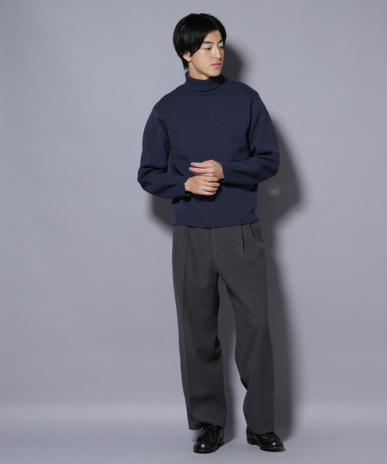 PBTストレッチタートルネックニット