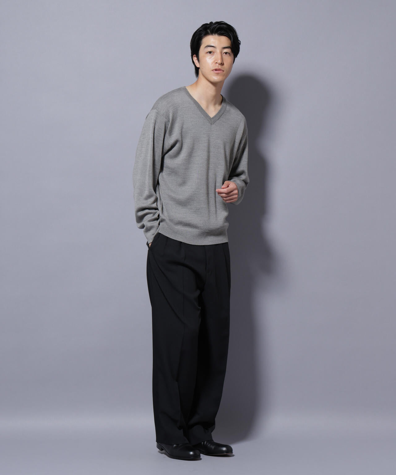 タスマニアウールミックス ミラノリブリラックスVネックニット 6725222224