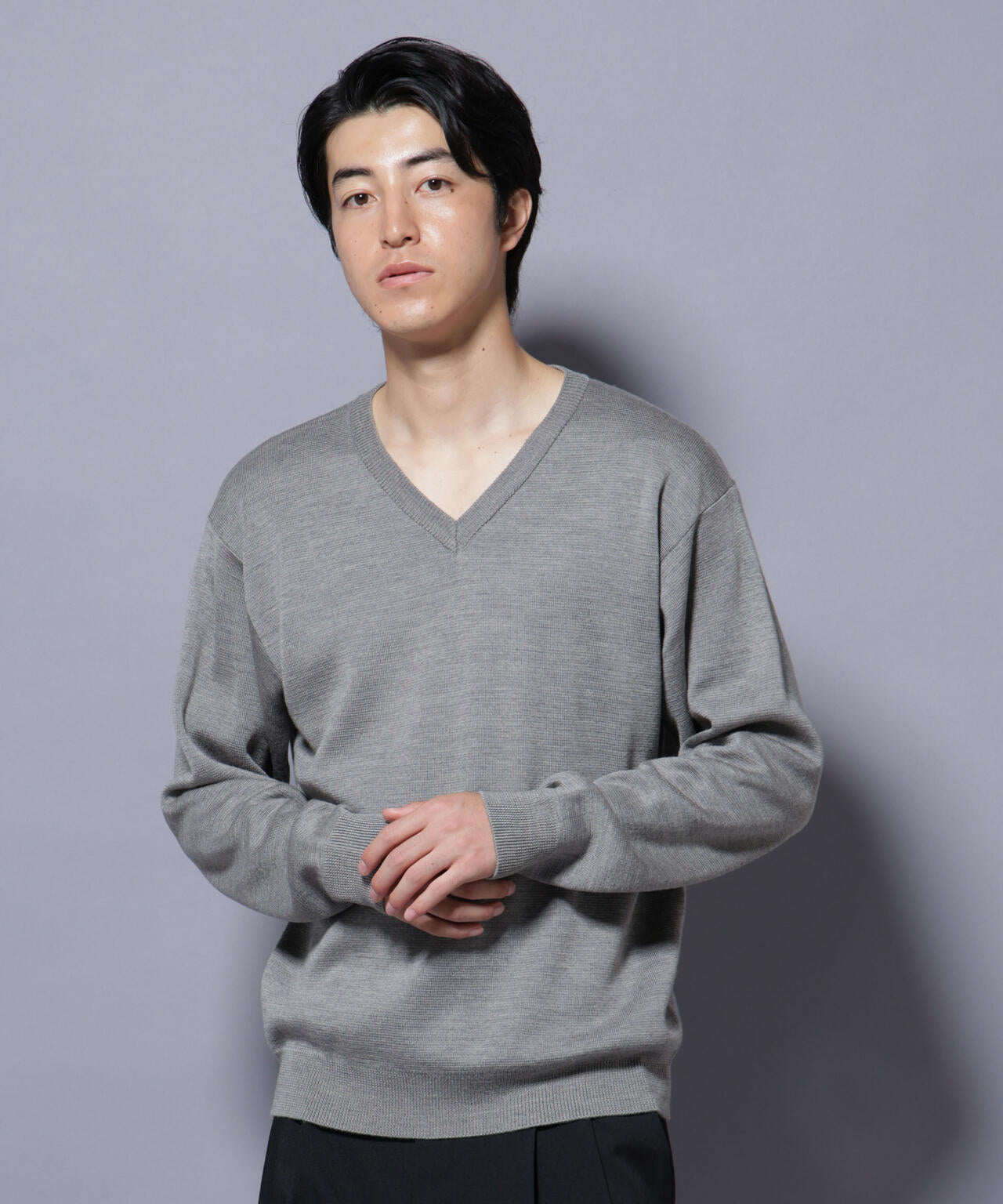 タスマニアウールミックス ミラノリブリラックスVネックニット