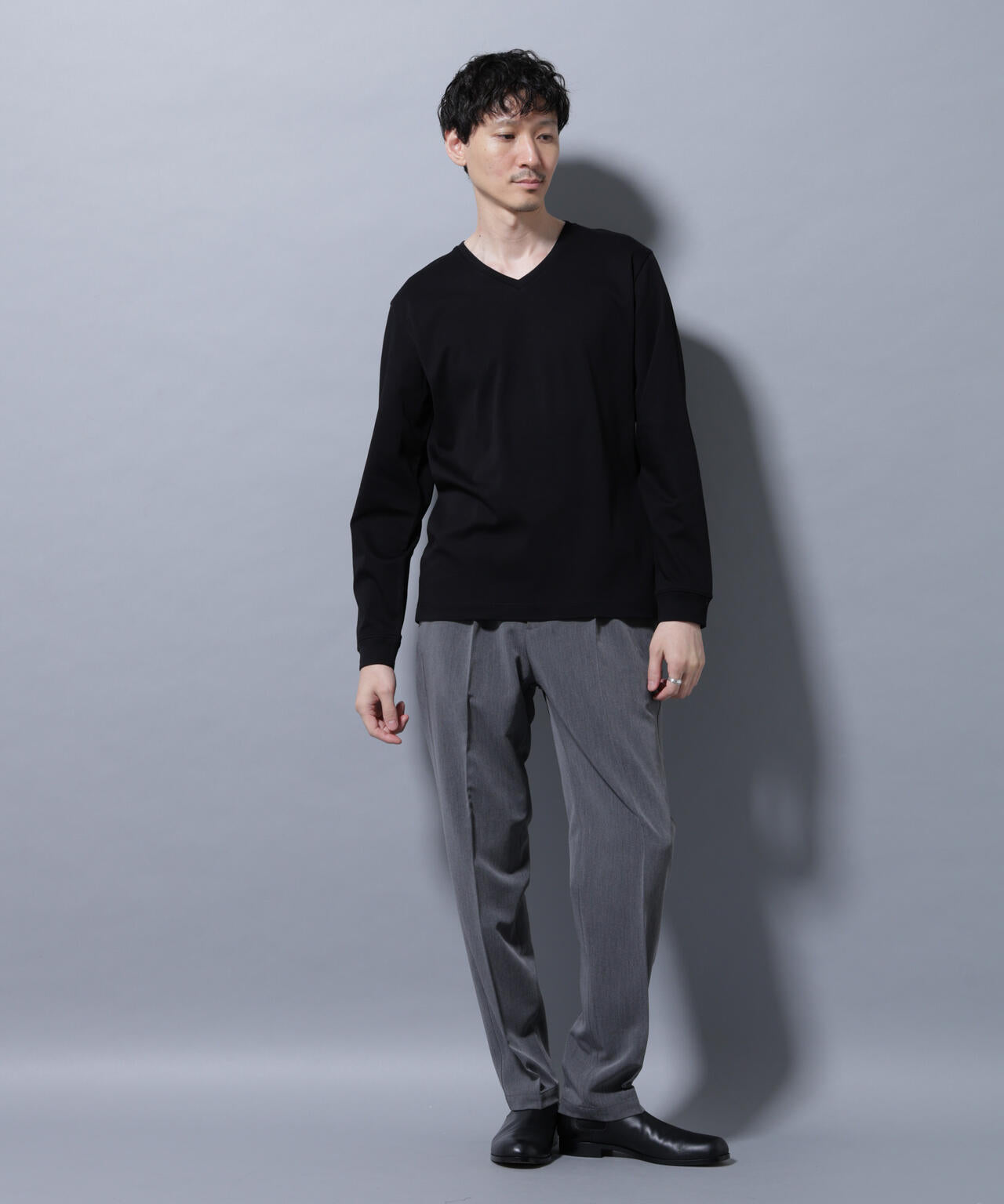 アンチスメルVネックTシャツ 長袖 6725223209