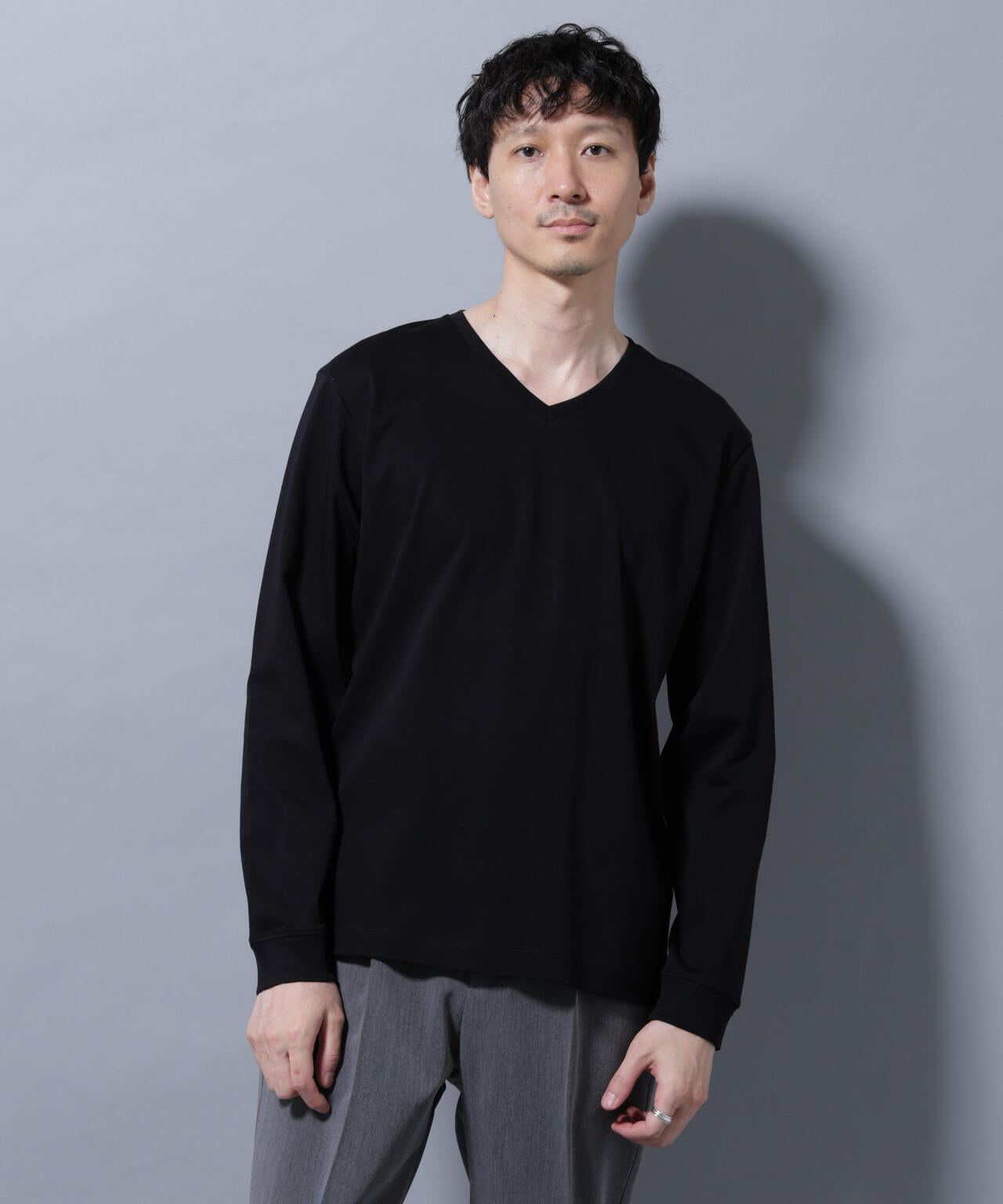 アンチスメルVネックTシャツ 長袖 6725223209