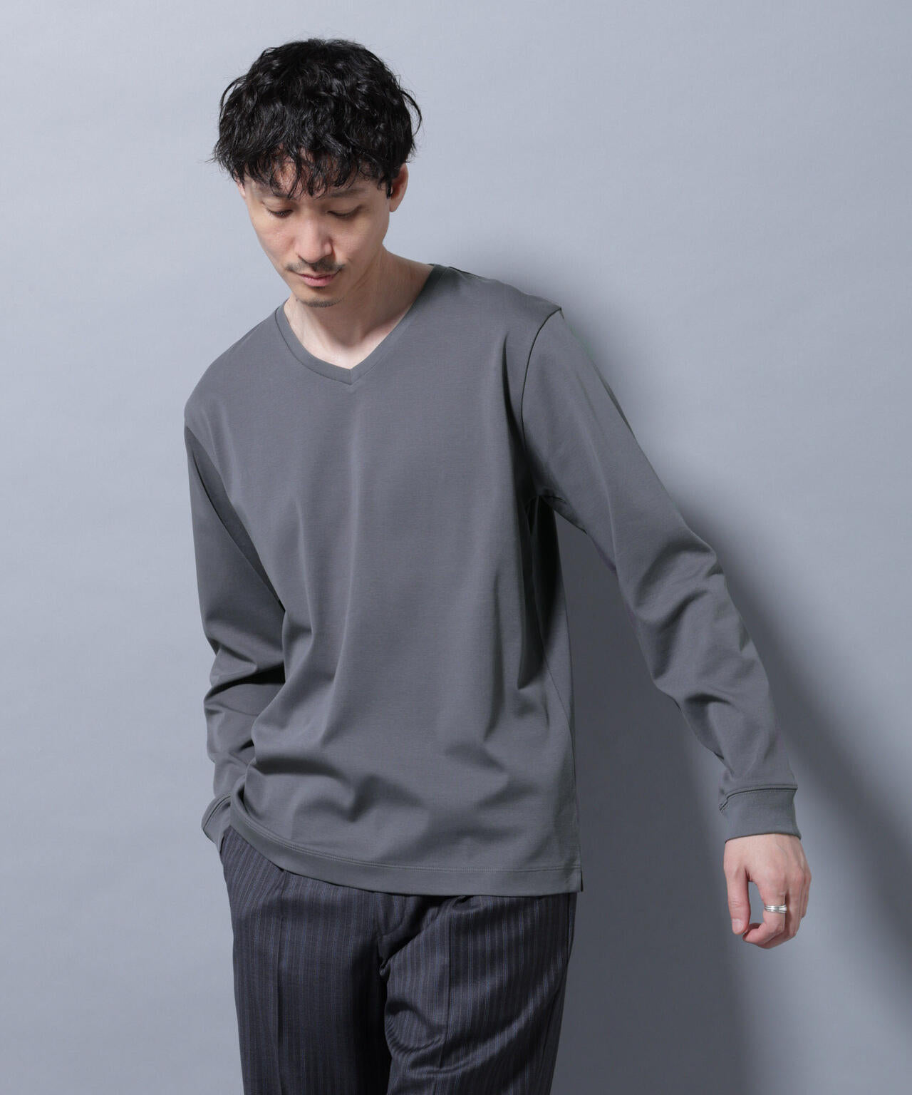 アンチスメルVネックTシャツ 長袖 6725223209