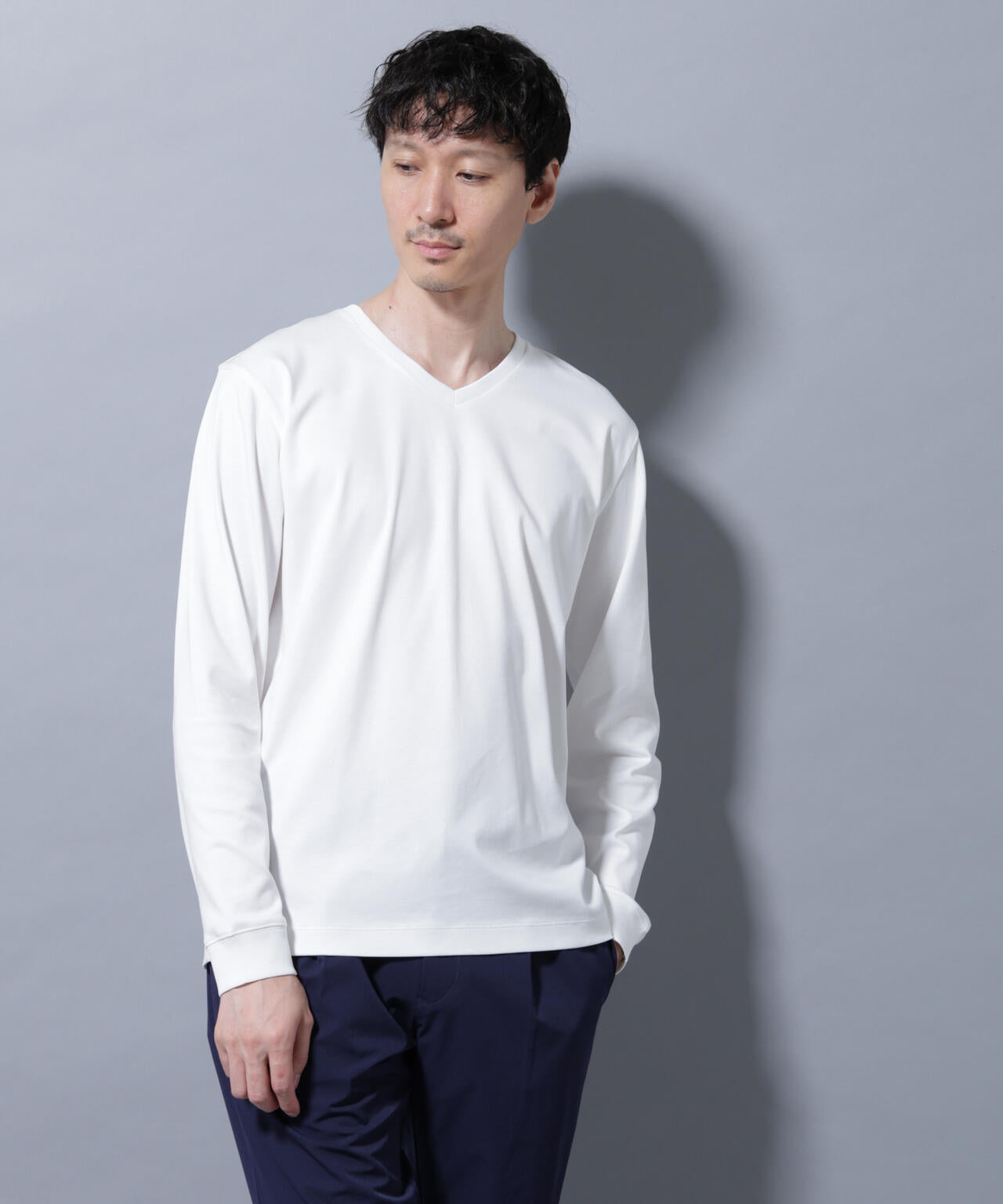 アンチスメルVネックTシャツ 長袖 6725223209