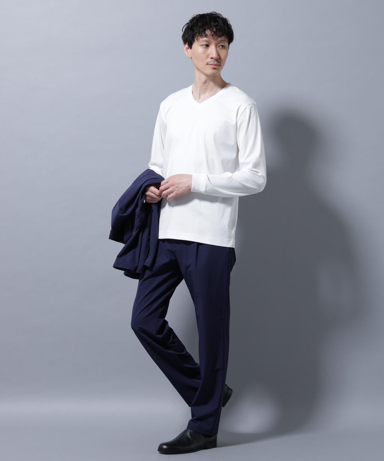 アンチスメルVネックTシャツ 長袖 6725223209