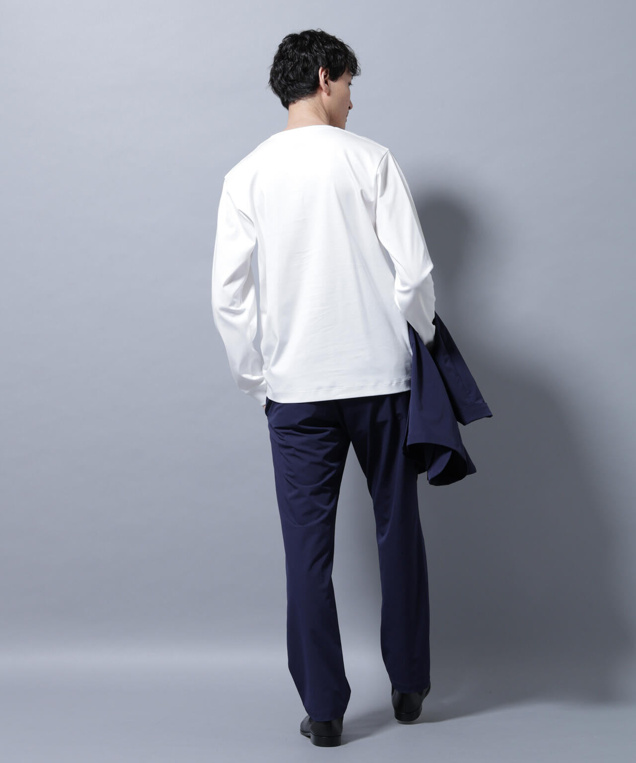 アンチスメルVネックTシャツ 長袖 6725223209