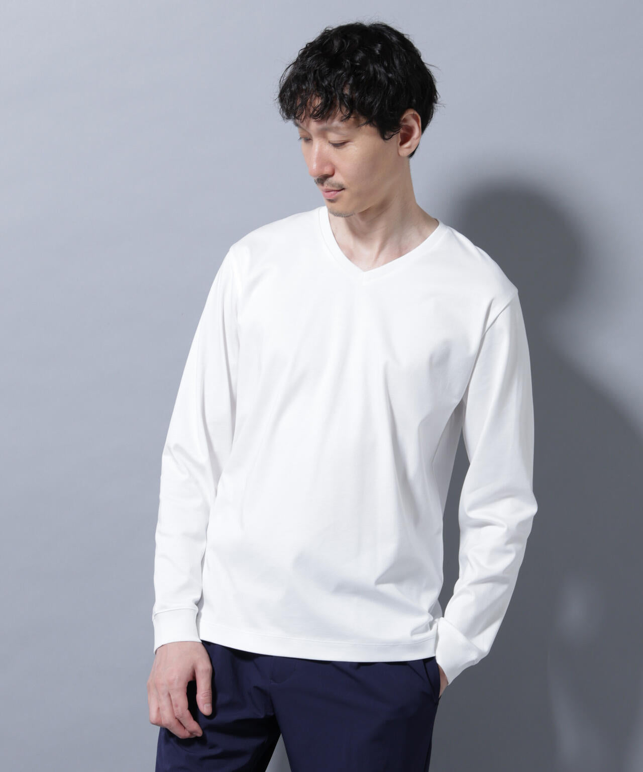 アンチスメルVネックTシャツ 長袖 6725223209