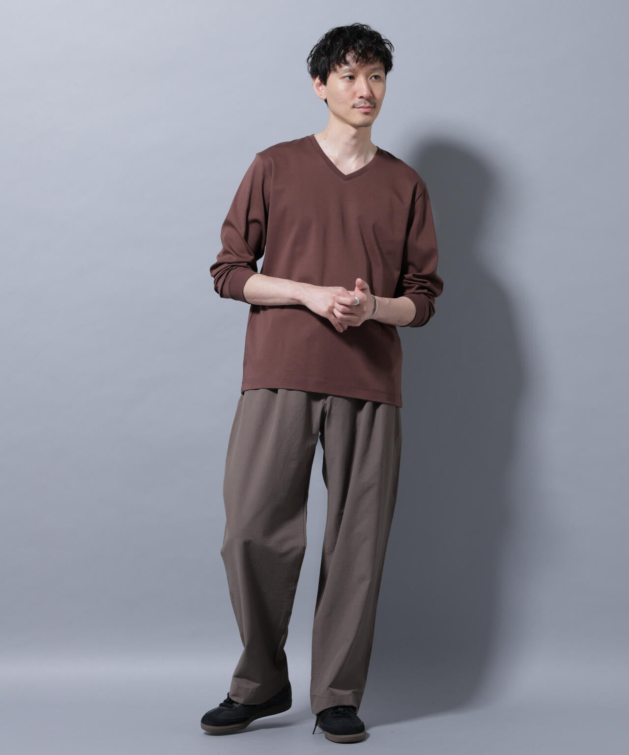 アンチスメルVネックTシャツ 長袖 6725223209