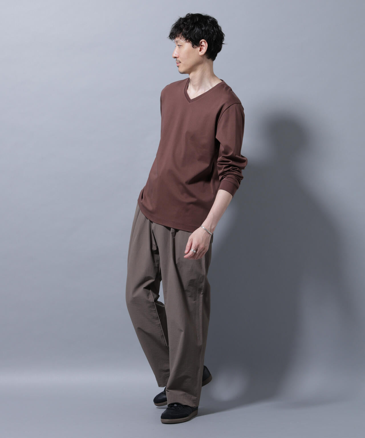 アンチスメルVネックTシャツ 長袖 6725223209