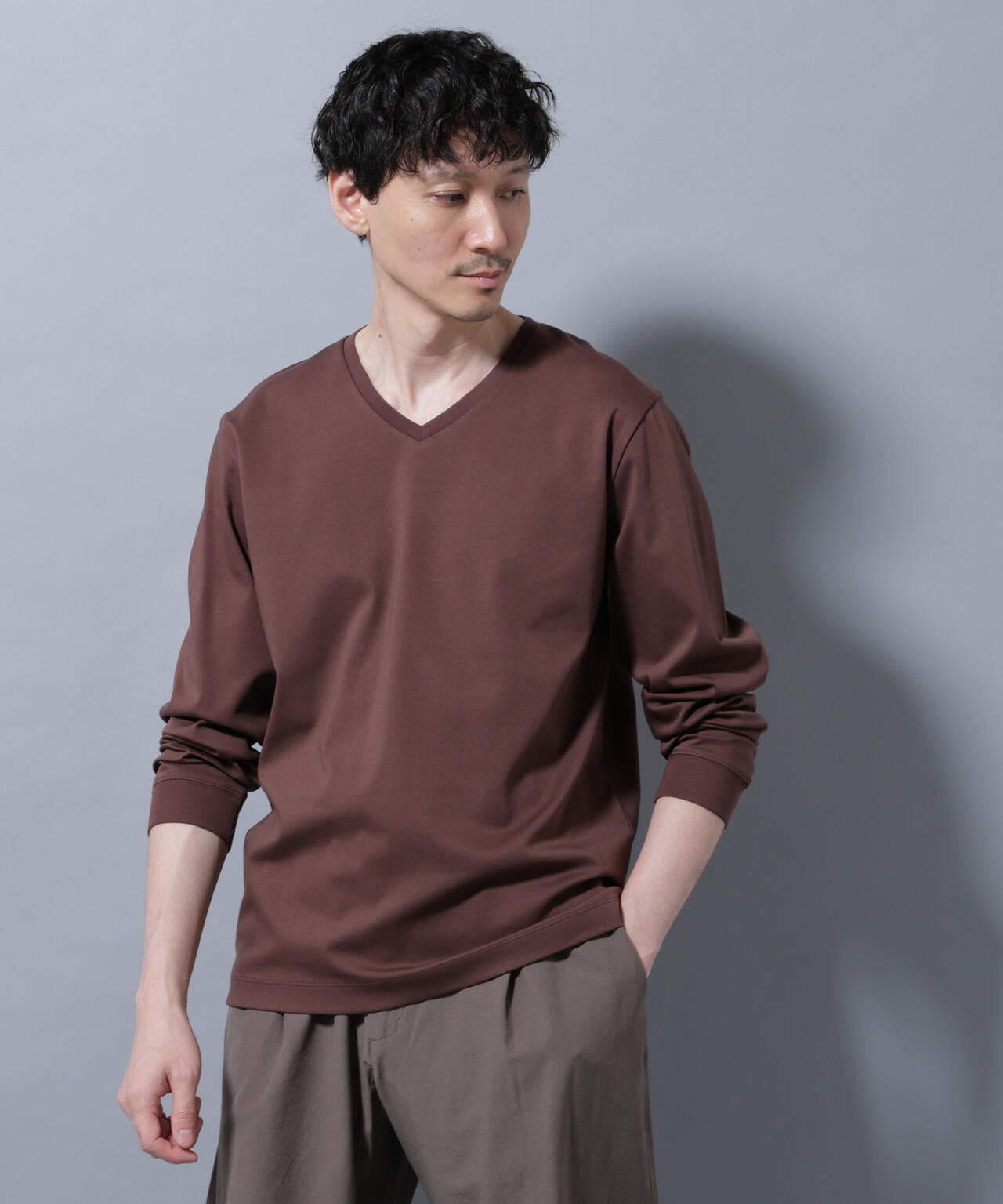 アンチスメルVネックTシャツ 長袖 6725223209