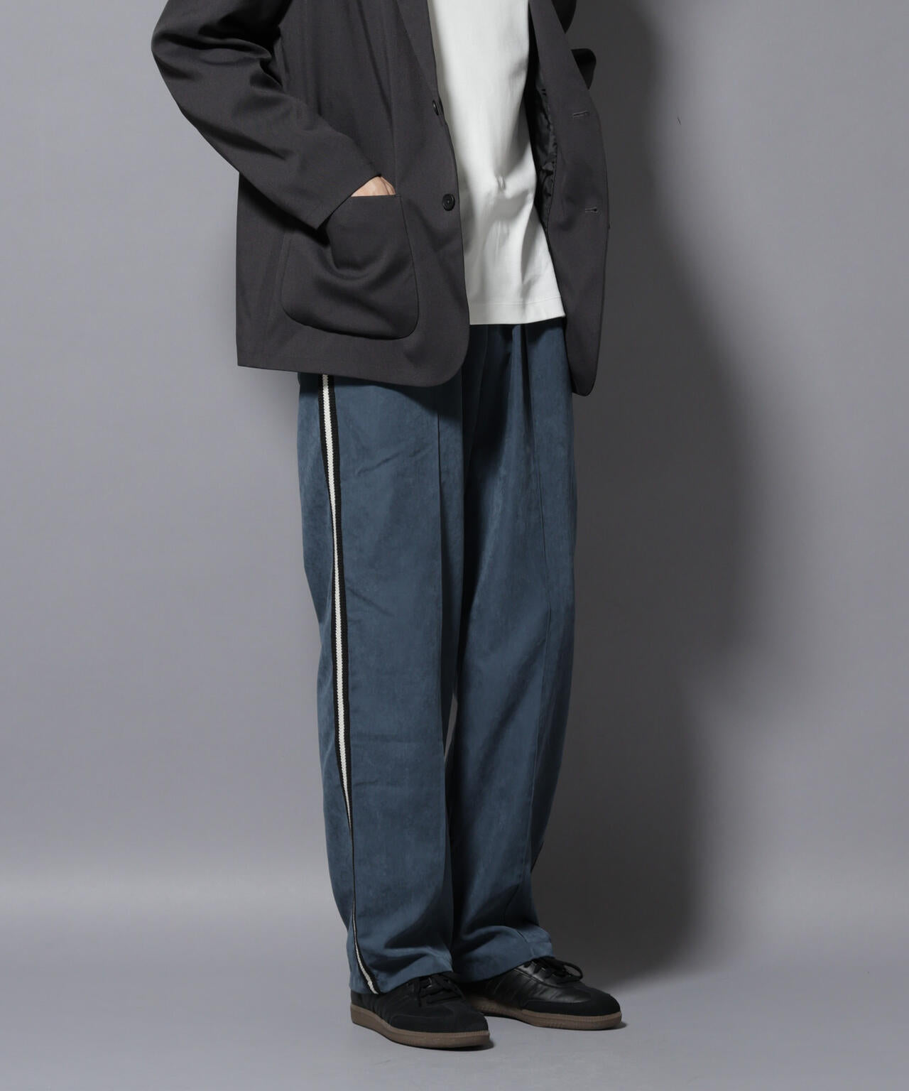 トラックパンツ JN6322_21_model.jpg