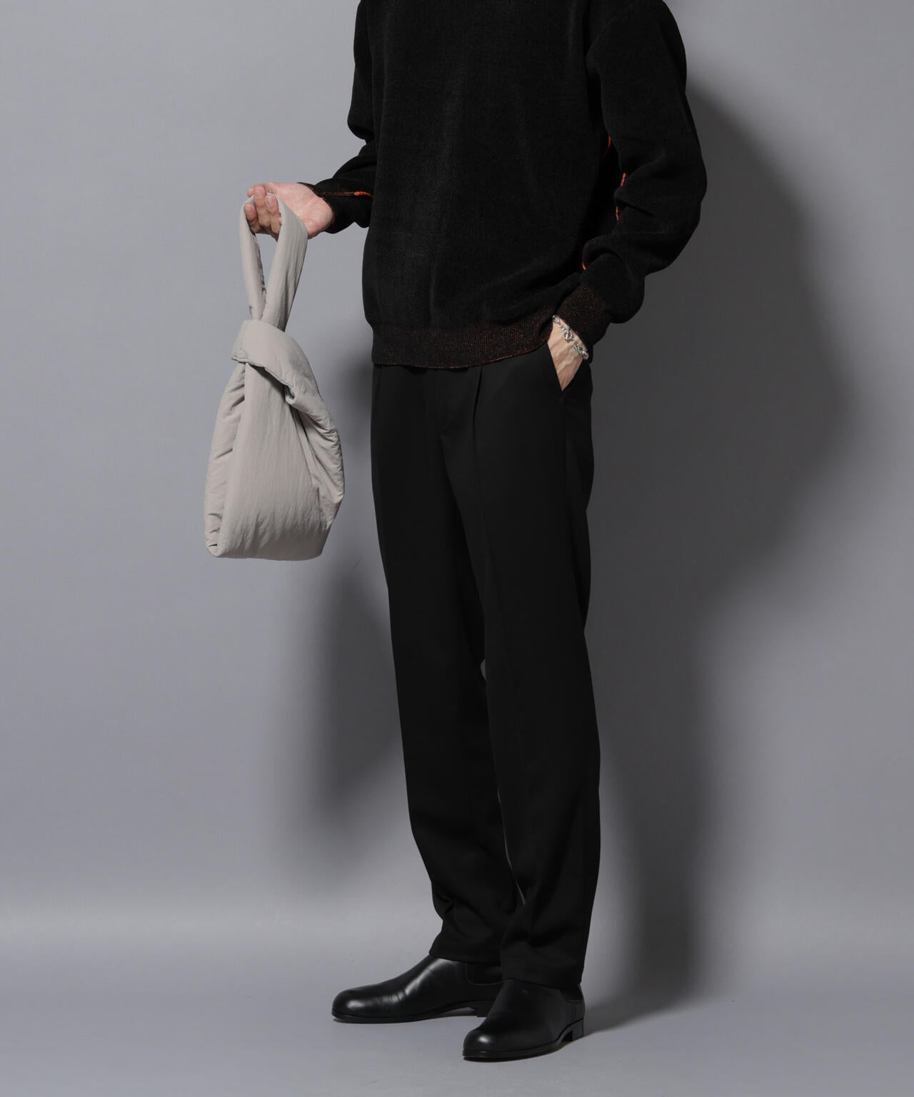 微起毛1タックテーパードパンツ