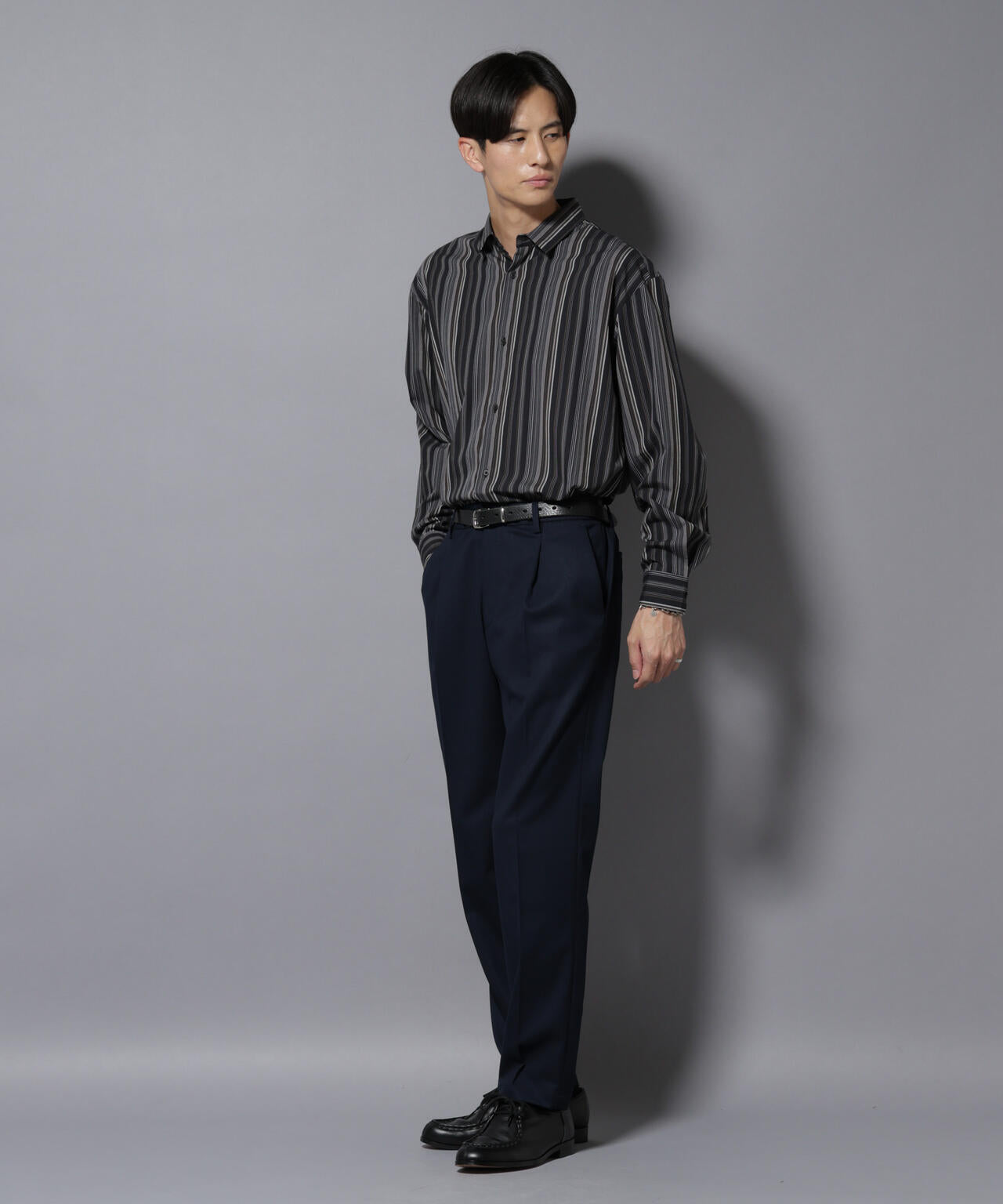 微起毛1タックテーパードパンツ