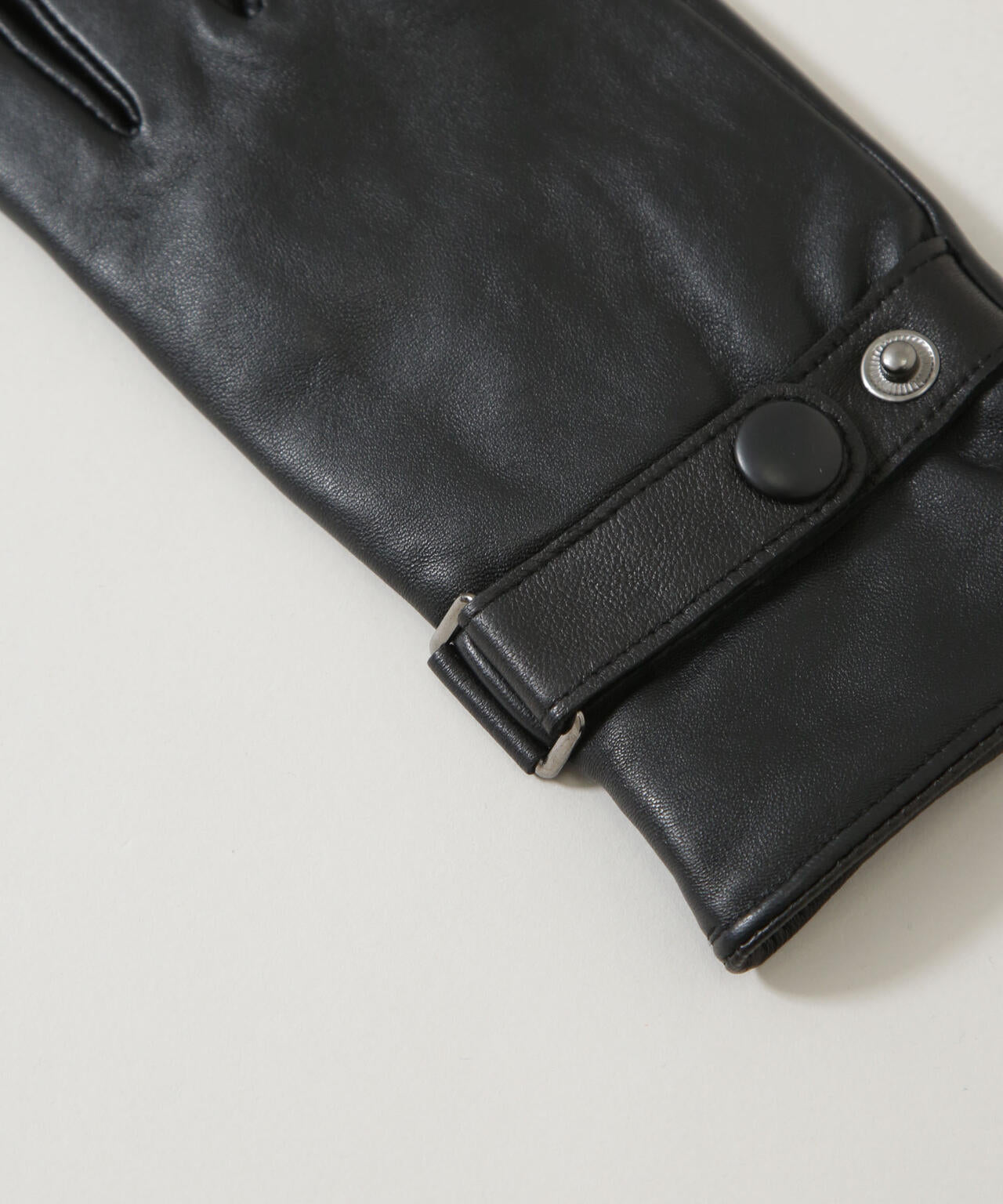 タッチパネル対応 ベルト付きラムレザーグローブ 6725249201