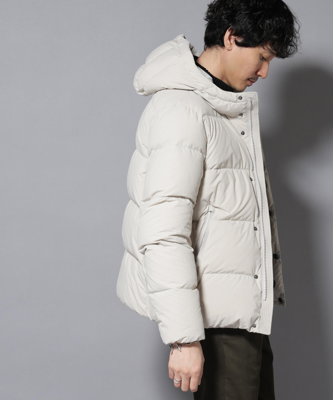 anewdown(R)フルダルステッチフーデット撥水ダウン 6726114202