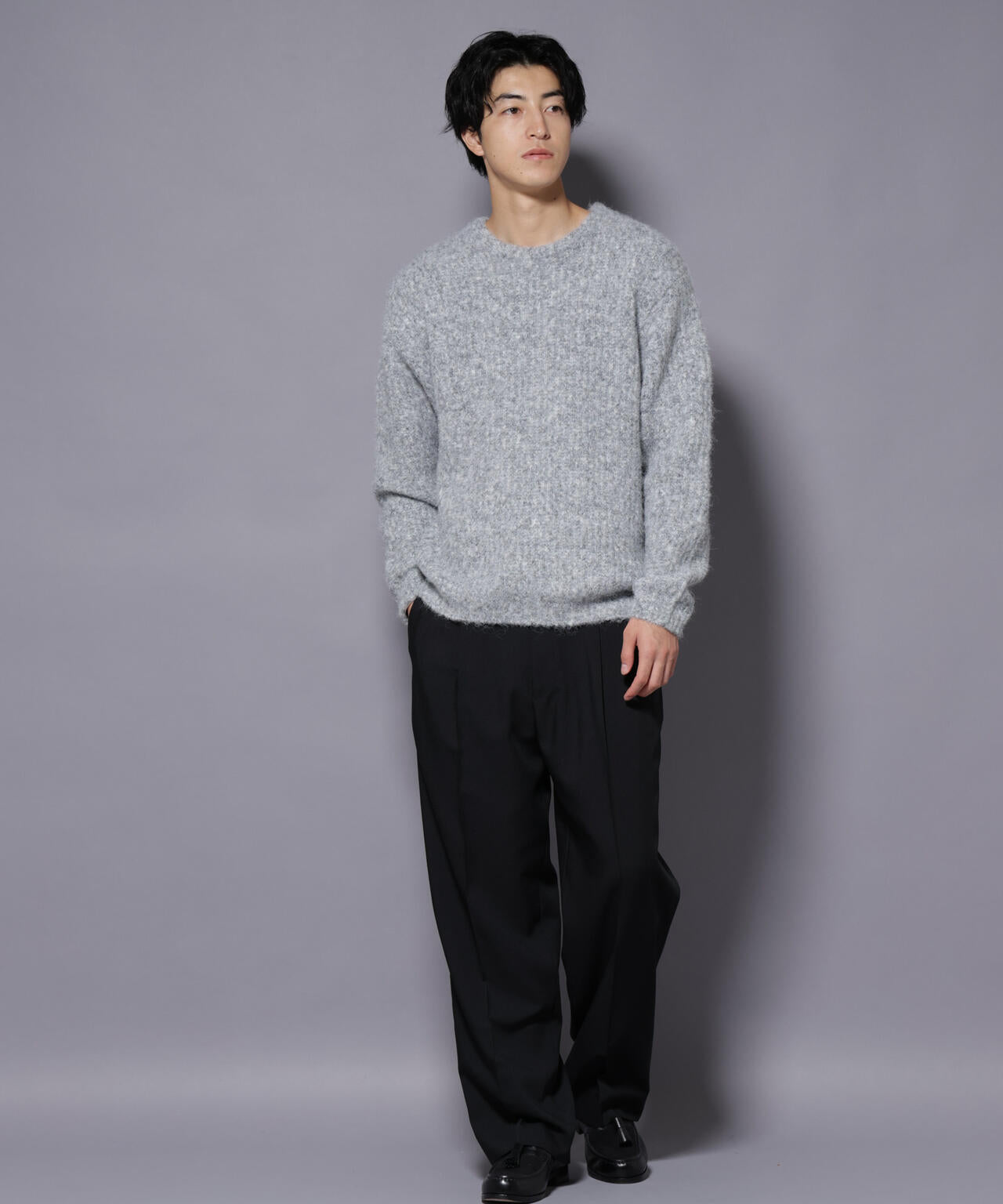 ウールミックスローゲージニット