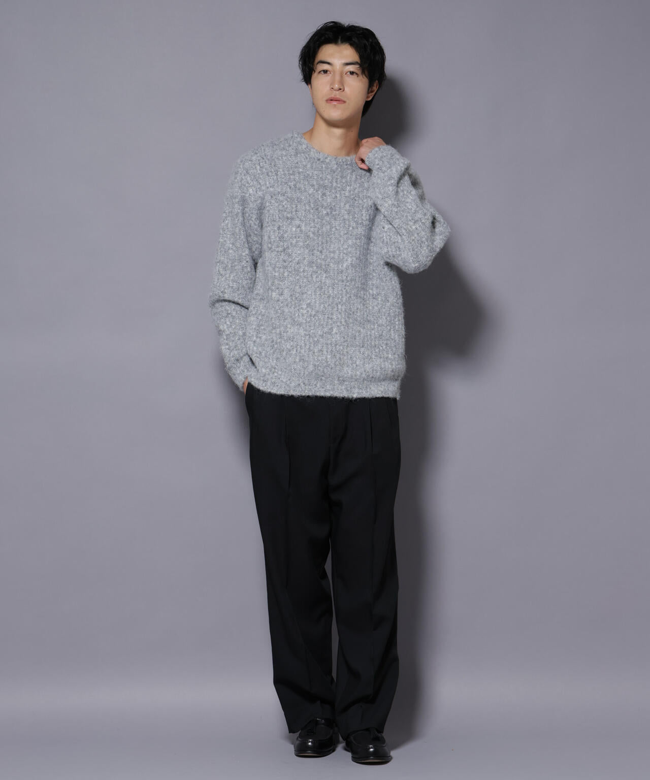 ウールミックスローゲージニット