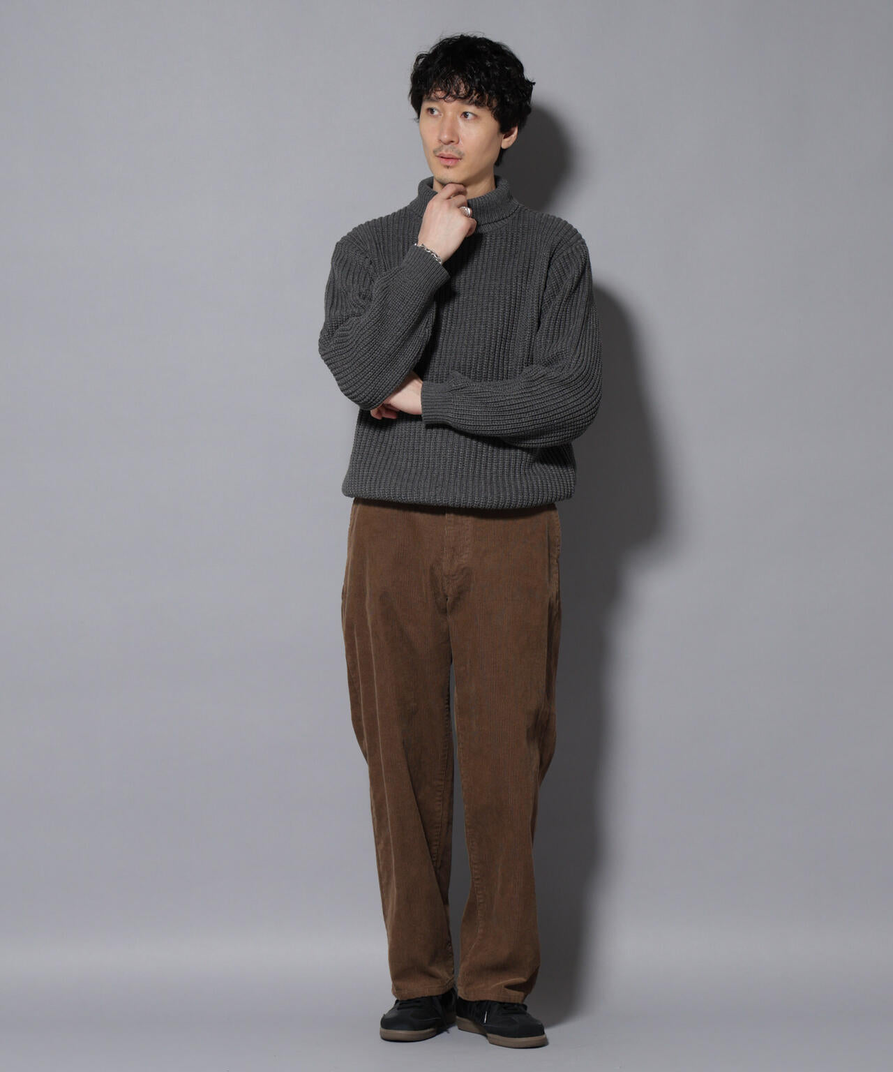 ローゲージタートルニット 6726122208