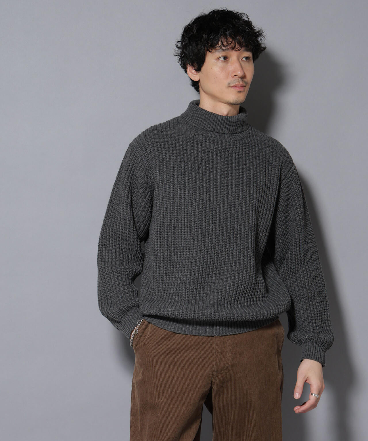 ローゲージタートルニット 6726122208