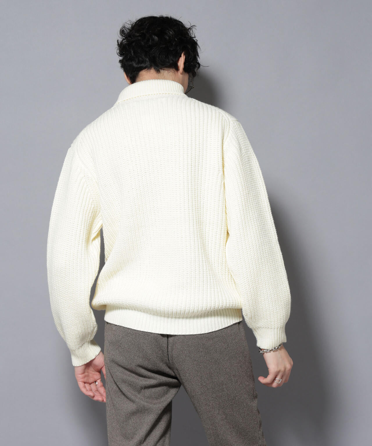 ローゲージタートルニット 6726122208