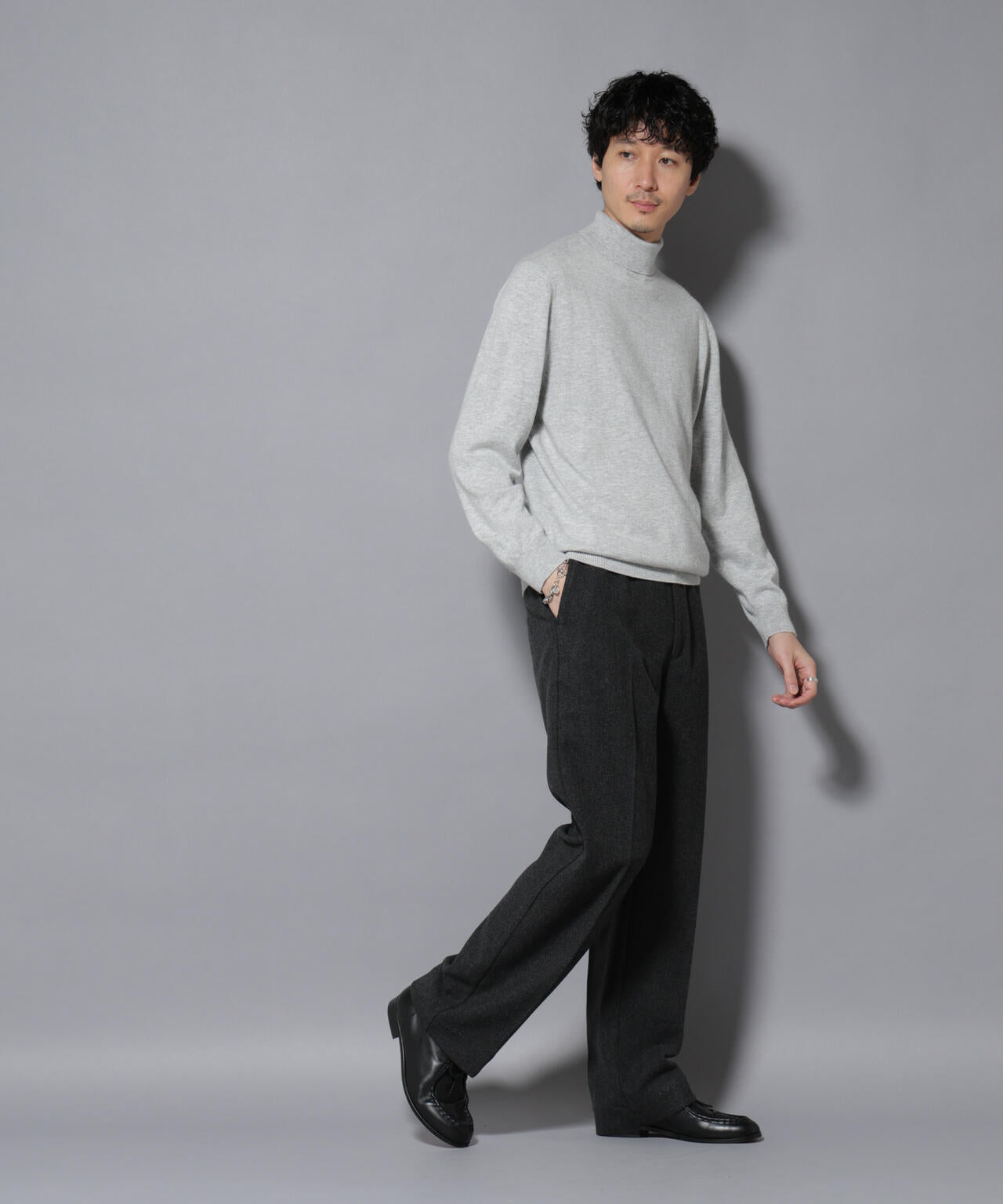 カシミヤミックスタートルネックニット 6726122213