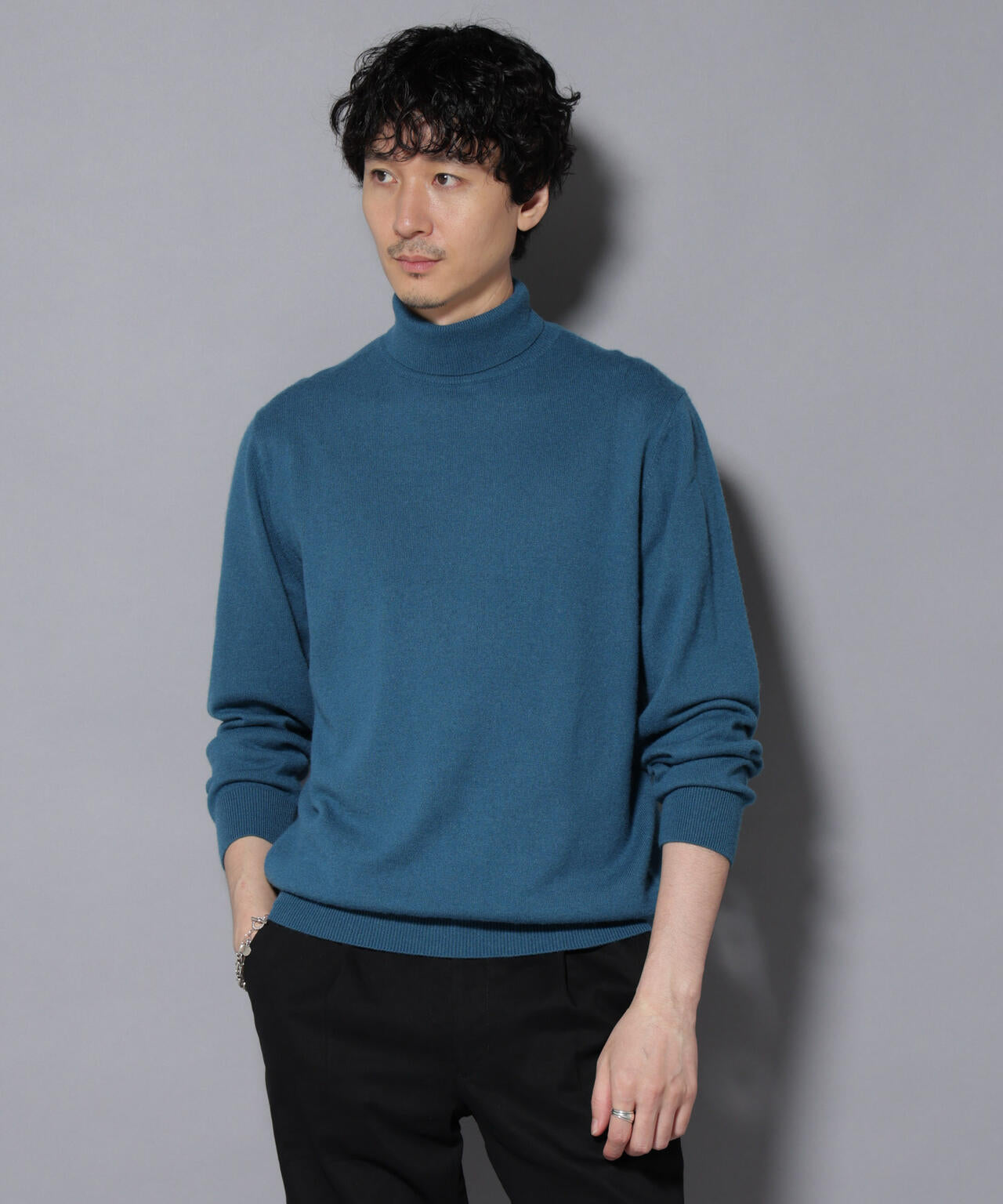 カシミヤミックスタートルネックニット 6726122213